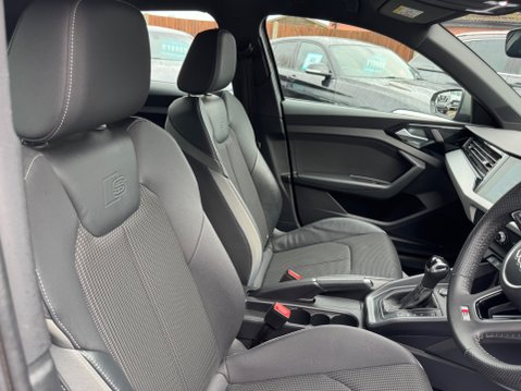 Audi A1 S LINE 35 TFSI S-A 31