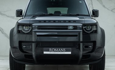 Land Rover Defender 110 D300 X-Dynamic HSE 4