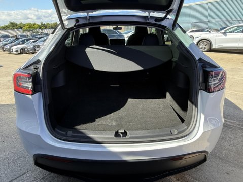 Tesla Model Y (Dual Motor) Long Range SUV 5dr Electric Auto 4WDE (384 bhp) 22