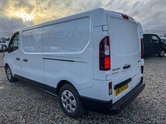 Renault Trafic LWB L2H1 Low Roof Advance Ll30 Air Cruise SELECT 10