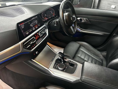 BMW 3 Series 2.0 320d M Sport Saloon 4dr Diesel Auto xDrive Euro 6 (s/s) (190 ps) M-SPOR 63