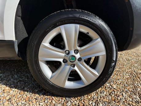 Skoda Yeti 2.0 TDI SE 4WD Euro 5 5dr 11