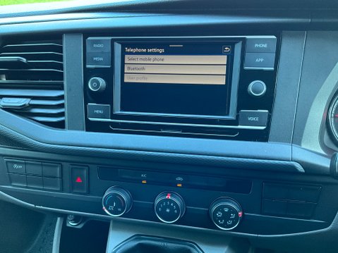 Volkswagen Transporter T30 TDI P/V STARTLINE BUSINESS PACK 150 BHP 22