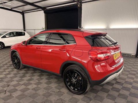 Mercedes-Benz GLA 1.6 GLA200 SE (Executive) Euro 6 (s/s) 5dr 49