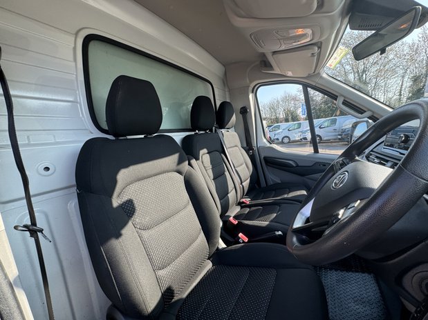 Maxus Deliver 9 Luton LWB [SOLD MT] L3 Air Con Tail Lift EURO 6 SELECT 15