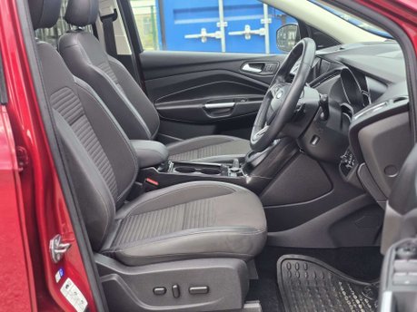 Ford Kuga 2.0 TDCi Titanium SUV 5dr Diesel Powershift AWD Euro 6 (s/s) (180 ps) 17