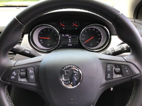 Vauxhall Astra 1.2 SRI 5d 144 BHP 39
