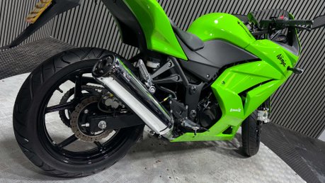 Kawasaki Ninja 250 EX 2008 ONLY 160 MILES OUTSTANDING CONDITION A2 READY 250CC 10
