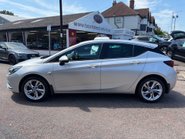 Vauxhall Astra 1.4T SRI NAV 11