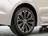 Toyota Corolla 1.8 VVT-h Design Touring Sports 5dr Petrol Hybrid CVT Euro 6 (s/s) (122 ps) 62