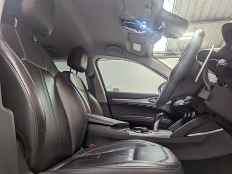 Alfa Romeo Stelvio 2.1 Stelvio Speciale TD AWD Auto 4WD 5dr 33