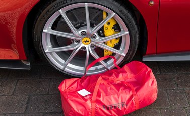 Ferrari 488 Pista 35