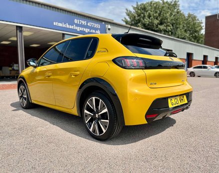 Peugeot 208 1.2 208 GT Line PureTech S/S 5dr 73