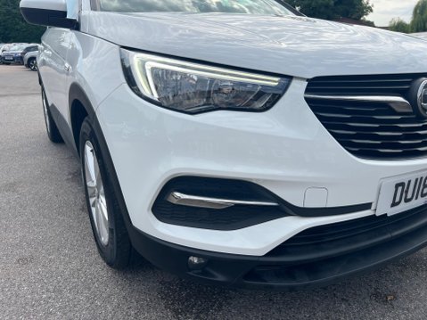 Vauxhall Grandland X 1.2 Turbo SE Euro 6 (s/s) 5dr 13
