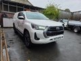 Toyota Hilux INVINCIBLE 4WD D-4D DCB 3