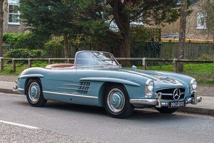 Mercedes-Benz SL Class 300SL Roadster 2