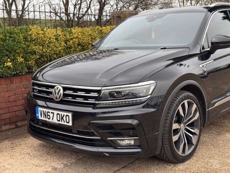 Volkswagen Tiguan 2.0 Tiguan R-Line TDI BlueMotion Technology 4Motion Semi-Auto 4WD 5dr 8