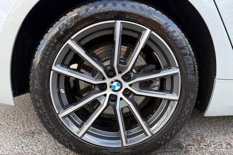 BMW 5 Series 520D XDRIVE SE - 360 DEGREE CAMERAS - IVORY LEATHER 55