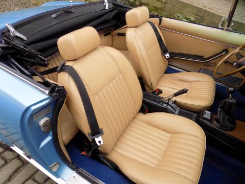 Fiat 124 Spider CS 1800 14