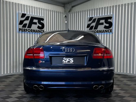 Audi S8 5.2 FSI Saloon 4dr Petrol Automatic quattro (319 g/km, 444 bhp) 1