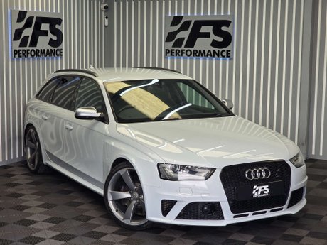 Audi RS4 4.2 FSI V8 Estate 5dr Petrol S Tronic quattro Euro 5 (450 ps) 50