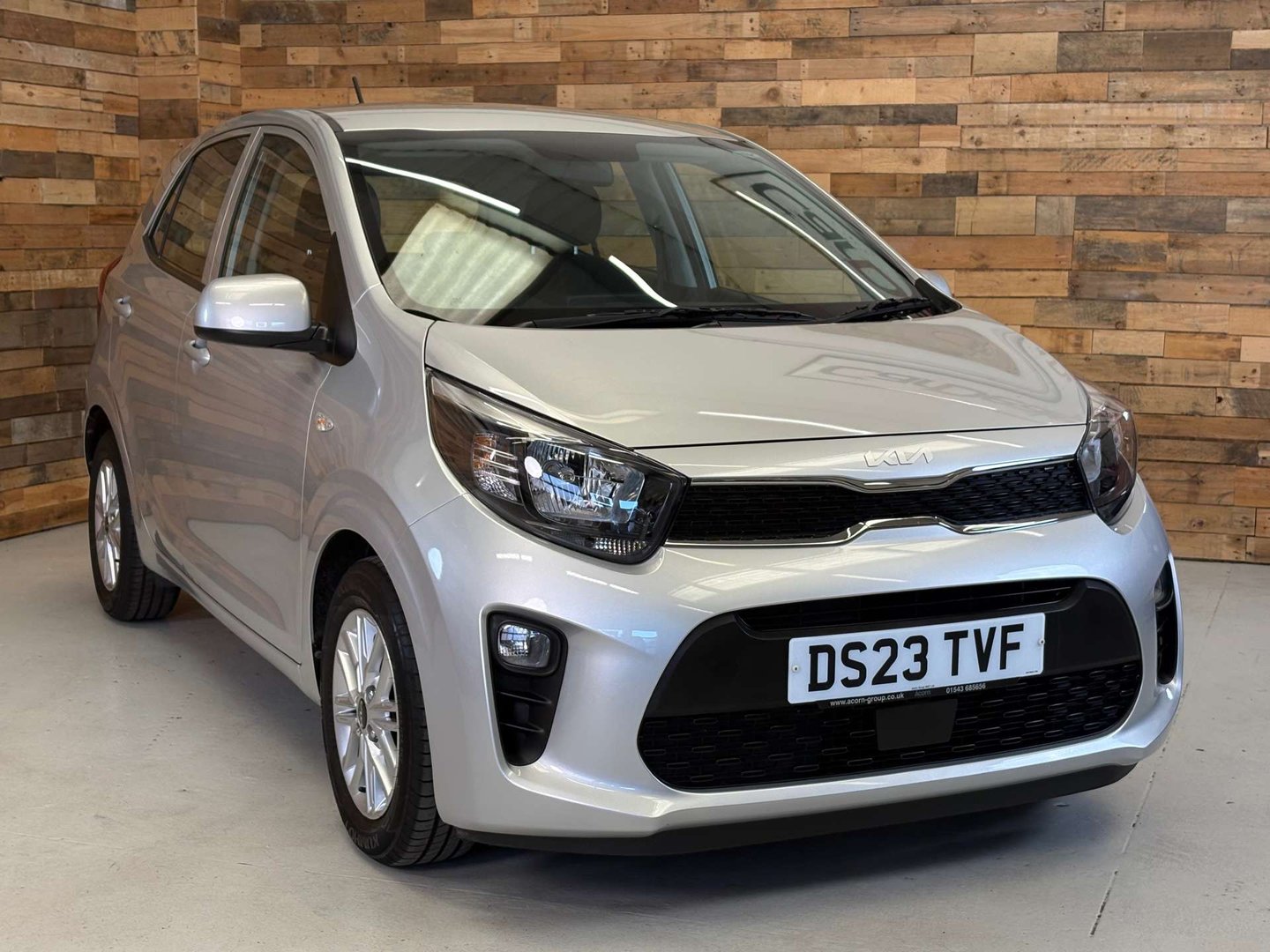 Kia Picanto listing photo