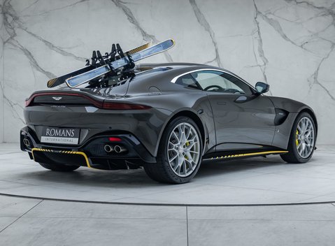 Aston Martin Vantage 007 Edition 3
