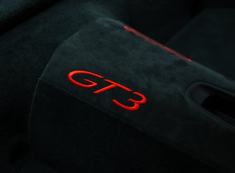 Porsche 911 GT3 (991.2) 17
