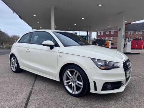 Audi A1 TFSI S LINE 6