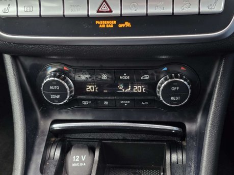 Mercedes-Benz GLA 2.1 GLA220d AMG Line (Premium) SUV 5dr Diesel 7G-DCT 4MATIC Euro 6 (s/s) (1 31