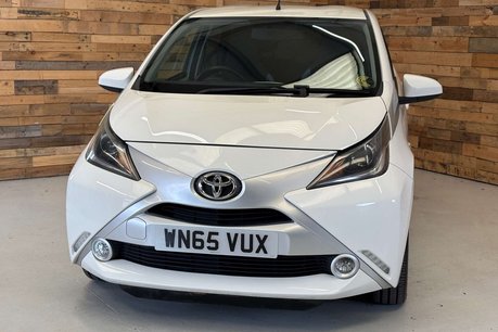 Toyota Aygo 1.0 VVT-i x-pure Hatchback 5dr Petrol Manual Euro 6 (68 ps) 24