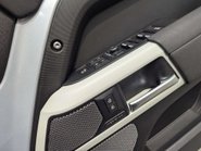 Land Rover Defender 3.0 Defender SE D MHEV Auto 4WD 5dr 81