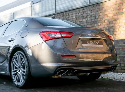 Maserati Ghibli GranLusso 24