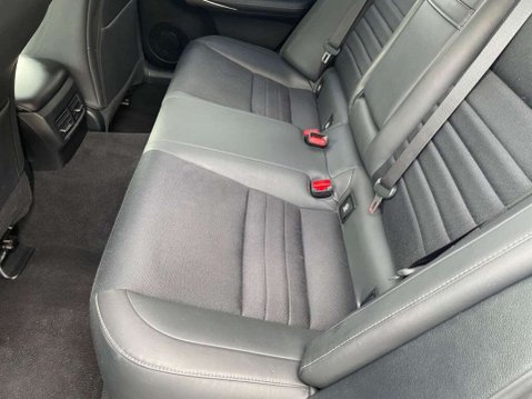 Lexus Is 2.5 IS 300h F Sport CVT 4dr 9
