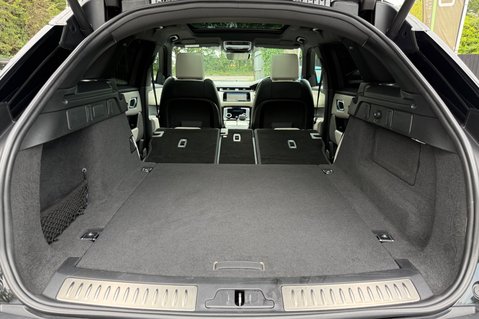 Land Rover Range Rover Velar R-DYNAMIC HSE - ALL BLACK - SLIDING PAN ROOF -2 OWNERS - SERVICE HISTORY 57