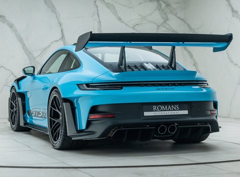 Porsche 911 GT3 RS (992) 11