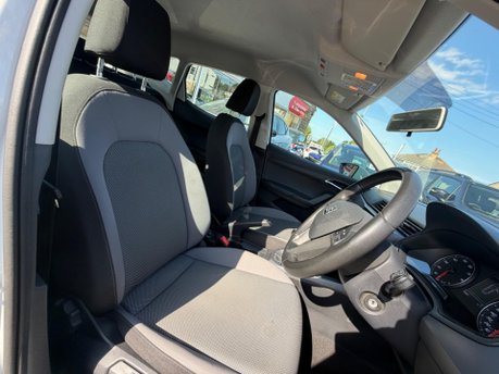 SEAT Arona TSI SE TECHNOLOGY 10
