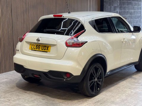 Nissan Juke 1.6 Juke N-Connecta CVT 5dr 23