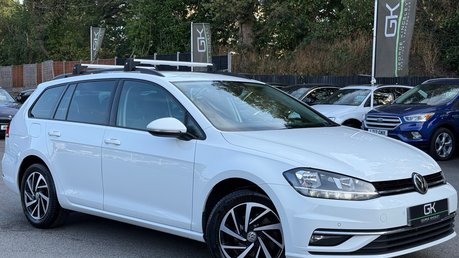 Volkswagen Golf MATCH TDI DSG - VAT Q - APPLE CAR PLAY -ADAPTIVE CRUISE -ROOFBARS 