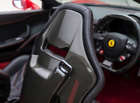 Ferrari 458 Spider 14