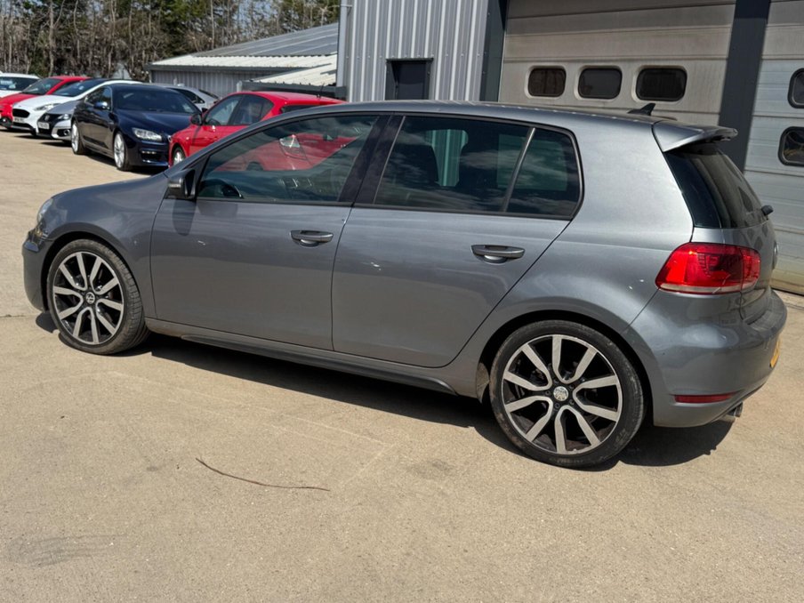 2012 Volkswagen Golf — image 7