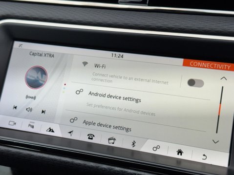 Land Rover Range Rover Evoque 2.0 P200 MHEV R-Dynamic S Auto 4WD Euro 6 (s/s) 5dr 25