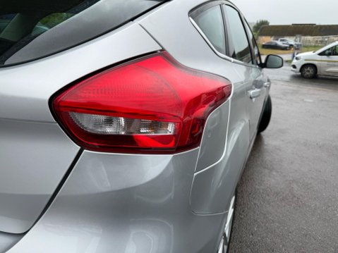 Ford Focus 1.6 TDCi Zetec Euro 5 (s/s) 5dr 31