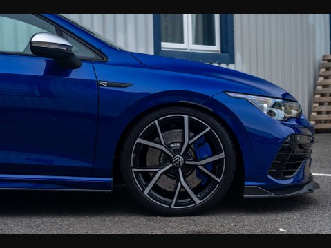 Volkswagen Golf 2.0 Golf R TSi 4Motion Semi-Auto 4WD 5dr 6