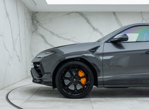 Lamborghini Urus PERFORMANTE 52
