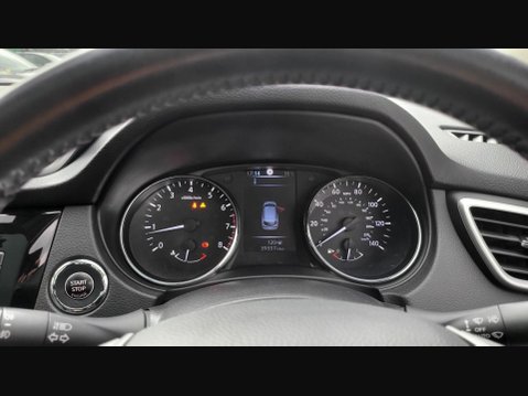 Nissan Qashqai N-CONNECTA DIG-T 27