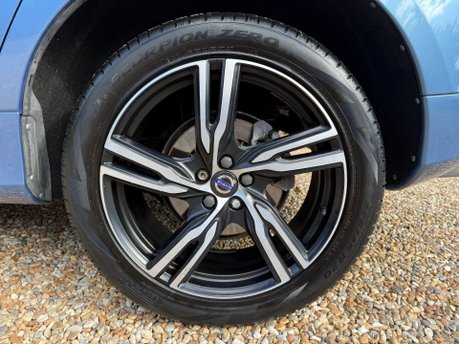 Volvo XC60 2.0 D4 R-Design Lux Nav Auto Euro 6 (s/s) 5dr 11