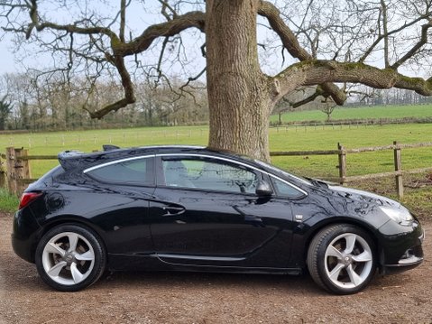 Vauxhall Astra GTC SRI S/S 3