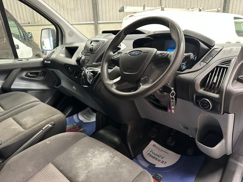 Ford Transit Custom 270 LR P/V 15