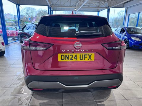 Nissan Qashqai 1.3 DIG-T MHEV N-Connecta XTRON Euro 6 (s/s) 5dr 4